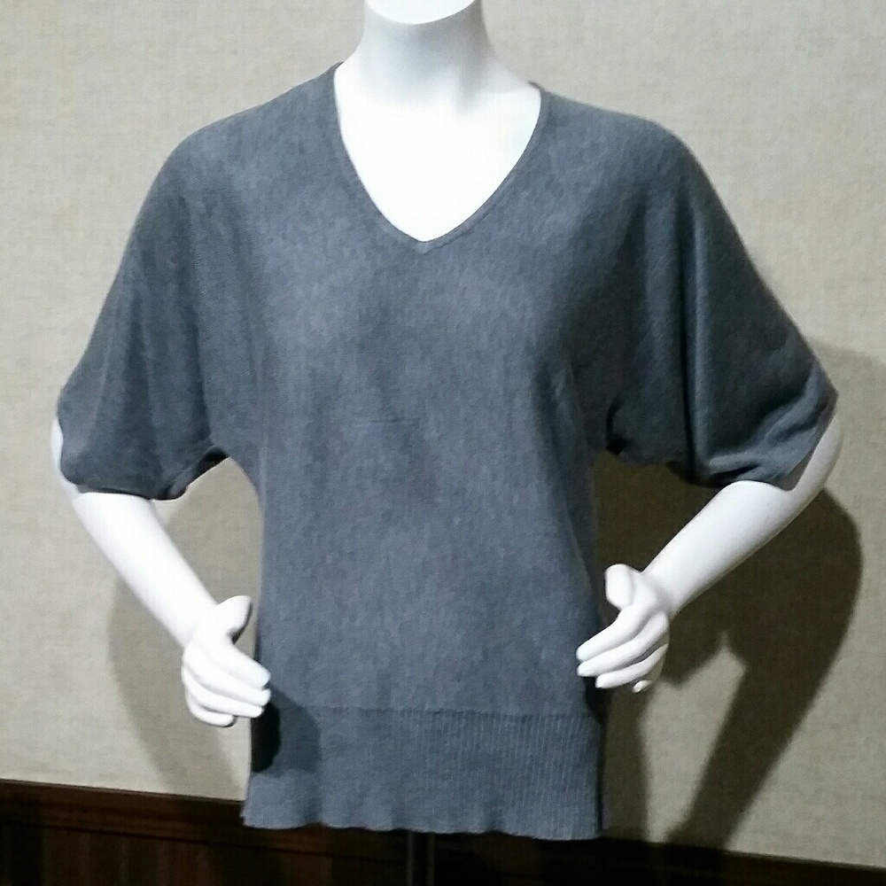 Gray Batwing Top by New York & Company Size M